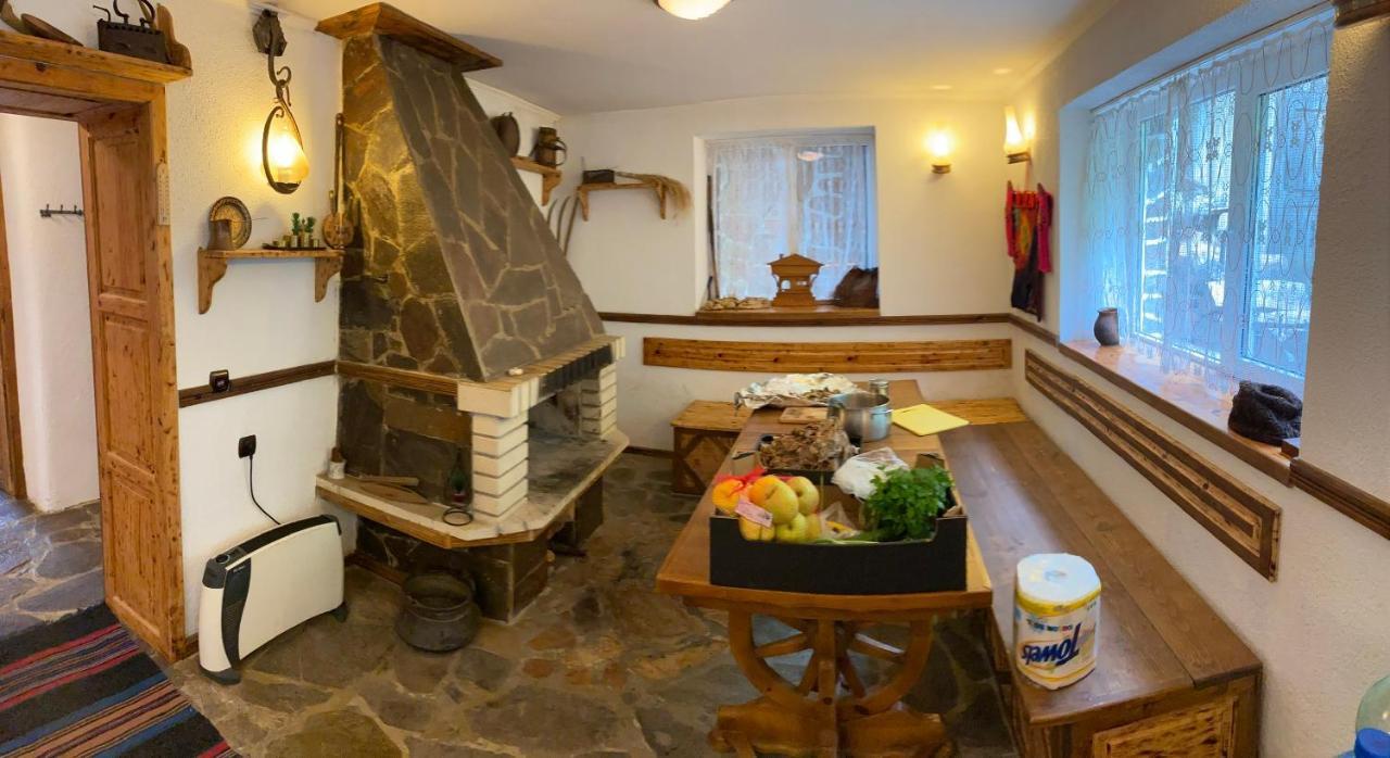 Готель Къща Дьовлень/House Dyovlen Девін Екстер'єр фото