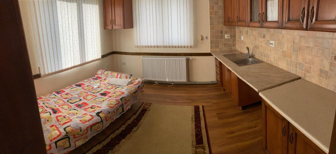 Готель Къща Дьовлень/House Dyovlen Девін Екстер'єр фото